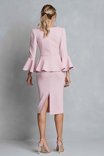 Robe de travail fourreau rose à volants avec manches